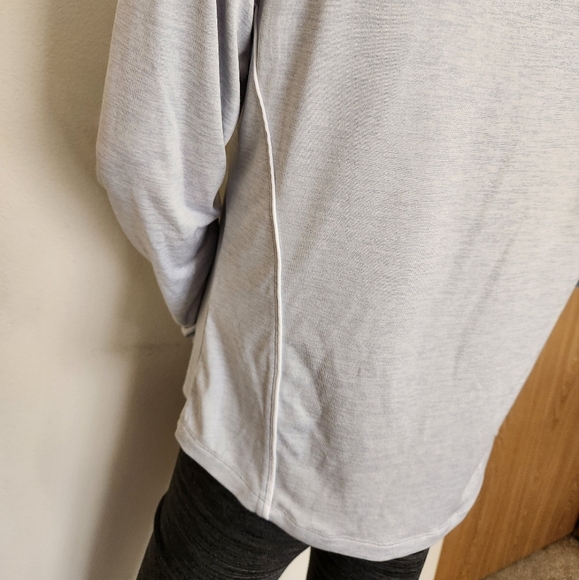 Gray‎ Under Armour athletic hoodie size medium - Picture 11 of 16